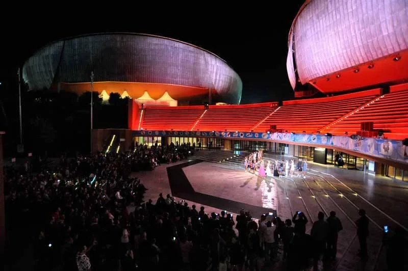 10 year anniversary show in Rome