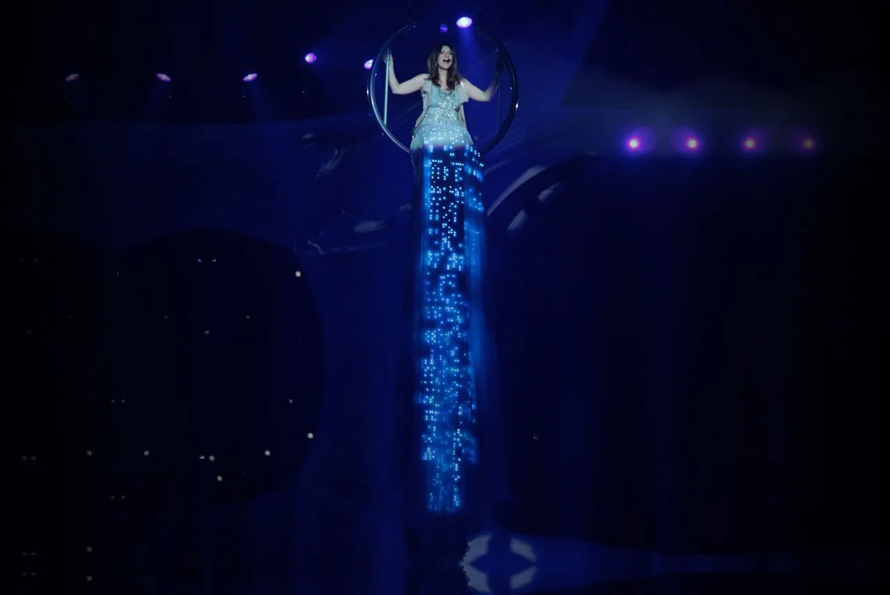 CuteCircuit for Laura Pausini