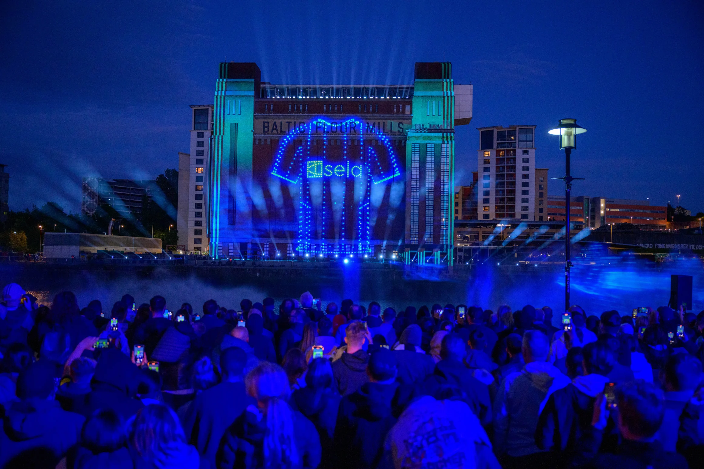 An illuminated live music event